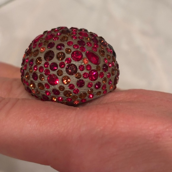 Alexis Bittar red lucite round ring with Swarovski with red Swarovski crystals - Picture 2 of 3